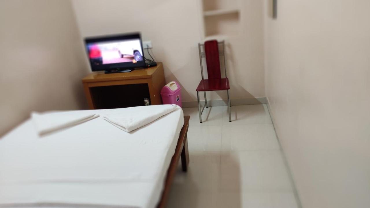 Sibi Lodge Coimbatore Buitenkant foto