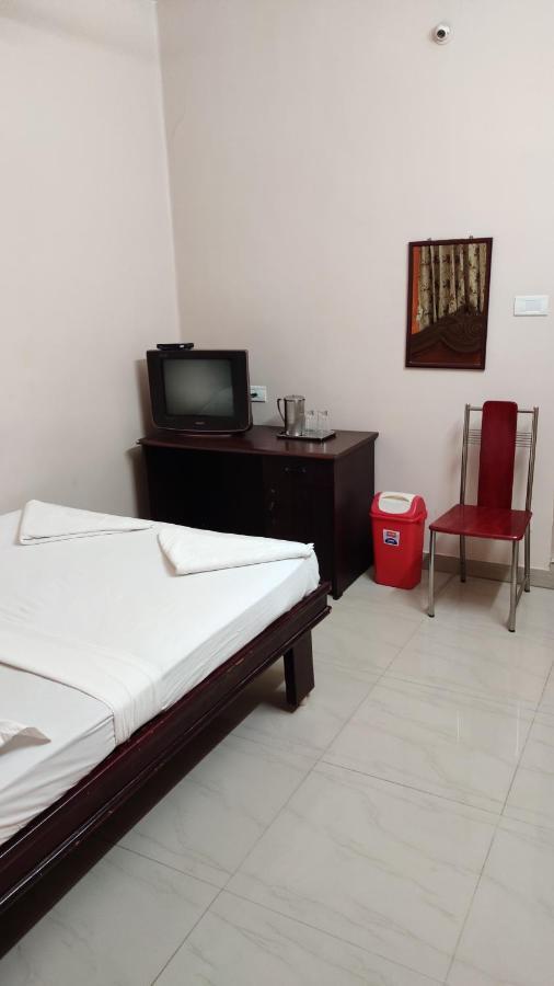 Sibi Lodge Coimbatore Buitenkant foto
