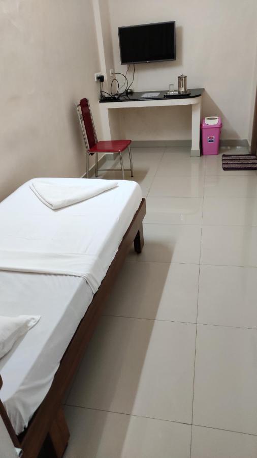 Sibi Lodge Coimbatore Buitenkant foto