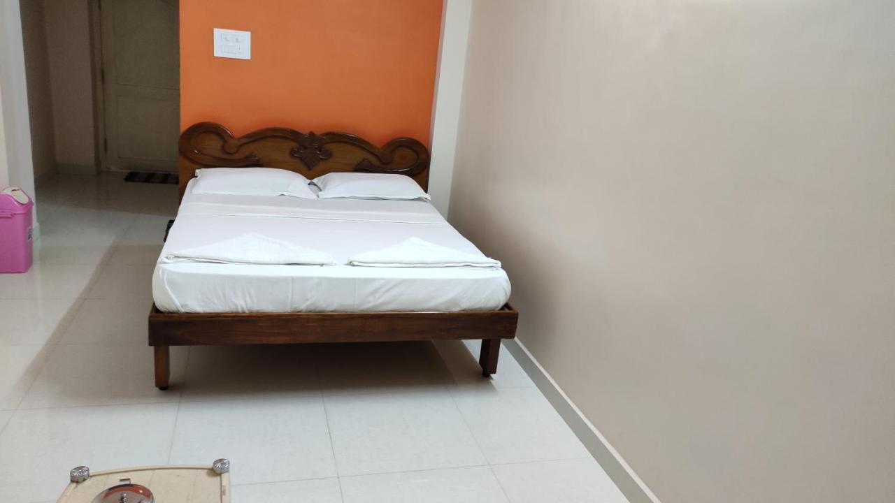 Sibi Lodge Coimbatore Buitenkant foto