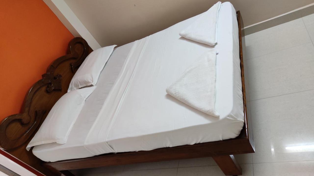 Sibi Lodge Coimbatore Buitenkant foto