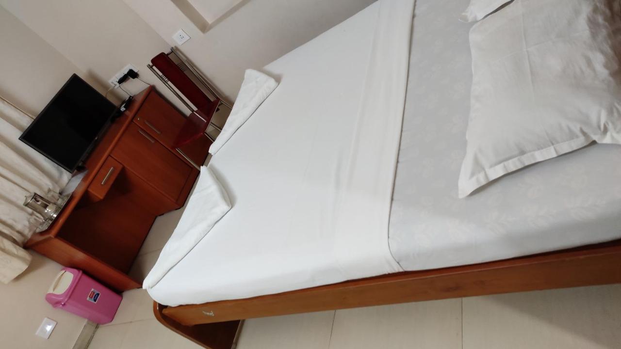 Sibi Lodge Coimbatore Buitenkant foto