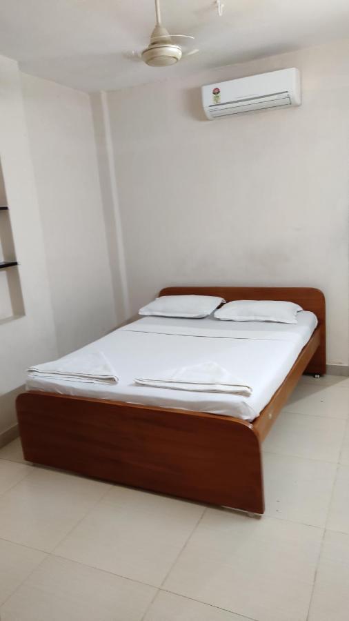Sibi Lodge Coimbatore Buitenkant foto