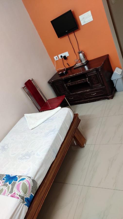 Sibi Lodge Coimbatore Buitenkant foto